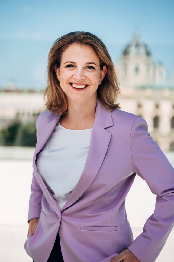 Porträtfoto von Beate Meinl Reisinger