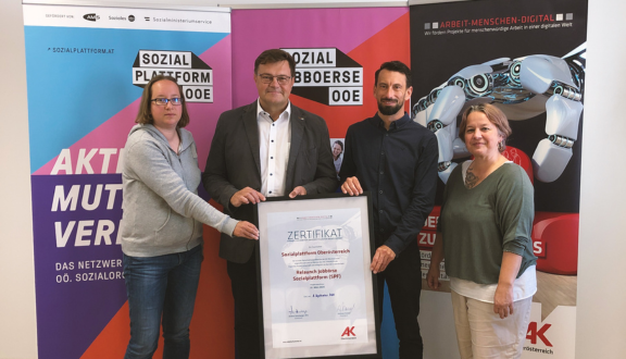 Gruppenfoto von Isolde Müllner, Wolfgang Gerstmayer, Stefan Thurner, Claudia Zinganell-Kienbacher